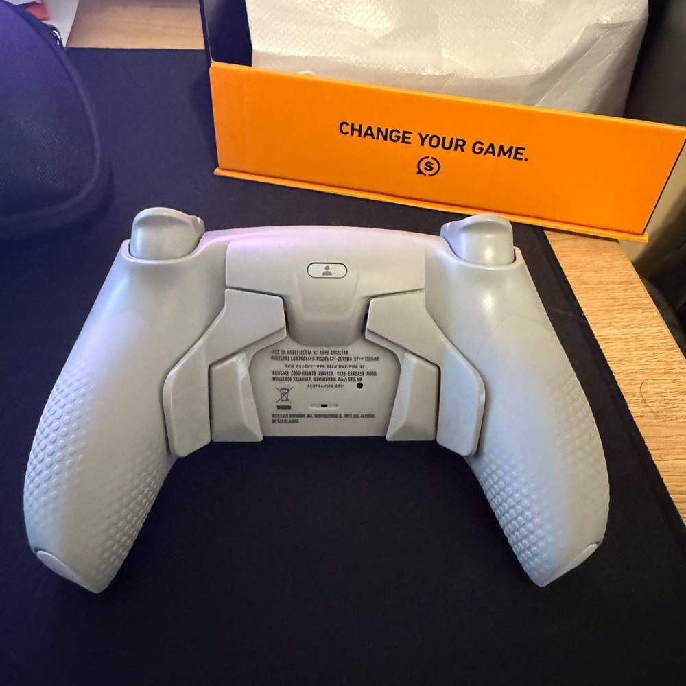 Scuff Gaming Controller Cherry blossom - Picture 2 of 7